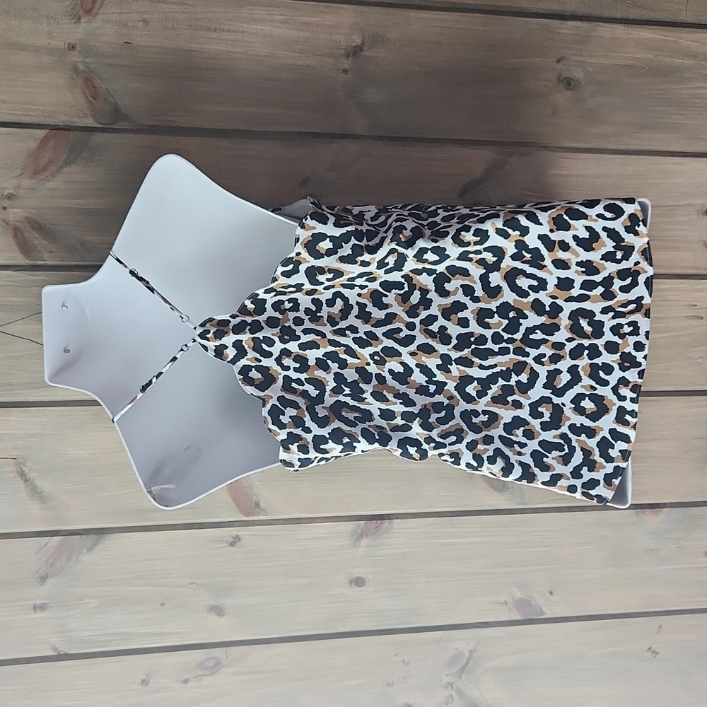 J Crew Leopard Scalloped Cami Top Size 8 - Picture 3 of 7